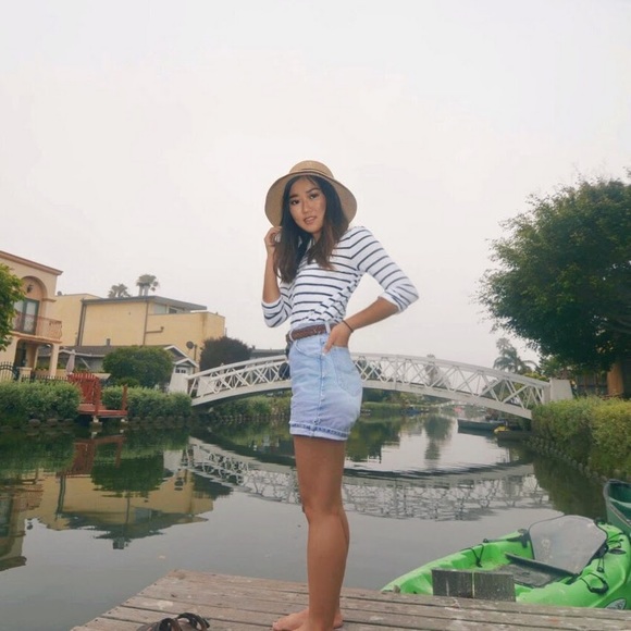 Meet your Posher, Amy - Picture 1 of 1